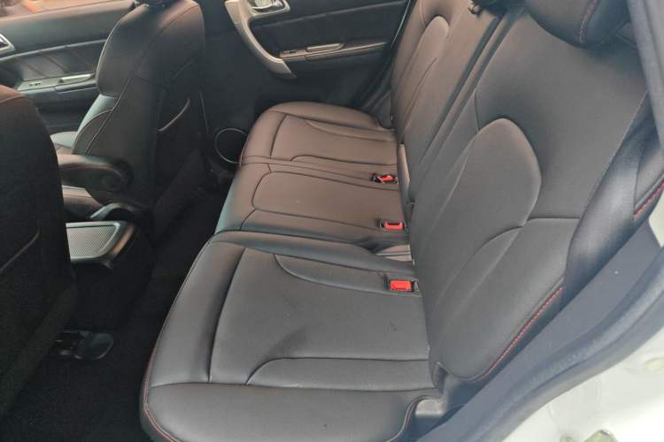Used Haval H6 2017 Classic Edition 1.5T Automatic Two-Wheel Drive Elite Model Left Rear Seat