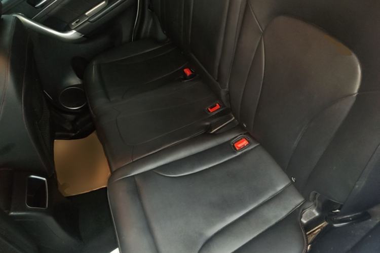 Used Haval H6 2017 Red-Label Sport Edition 1.5T Automatic Two-Wheel Drive Luxury Model Left Rear Seat