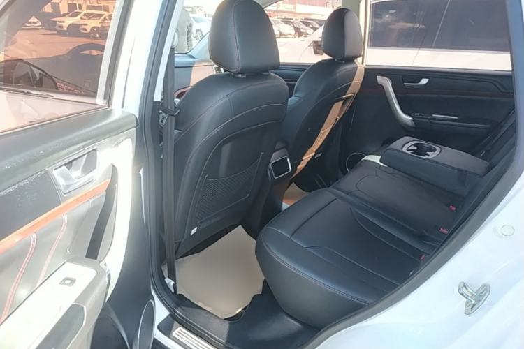 Used Haval H6 2017 Red-Label Sport Edition 1.5T Manual Two-Wheel Drive Elite Model Left Rear Seat