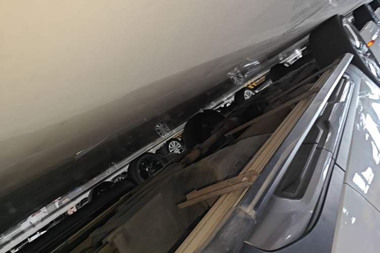 Used Haval H6 2017 Red-Label 1.3T Automatic Two-Wheel Drive ZhiShang Model Left Side Sill