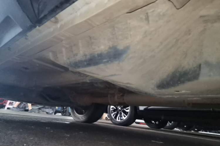 Used Haval H6 2017 Blue Label 2.0T Automatic Two-Wheel Drive Leading Model Left Side Sill