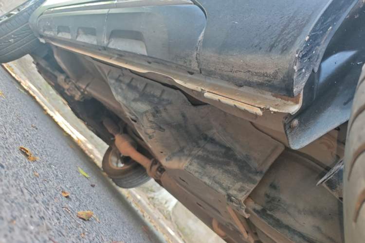 Used Haval H6 2017 Blue Label 1.5T Automatic Two-Wheel Drive ZhiShang Model Left Side Sill