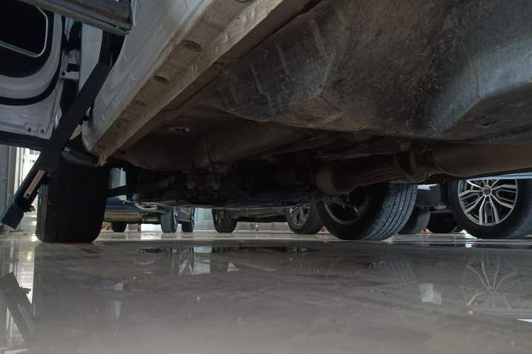 Used Haval H6 2017 Red-Label 1.5T Automatic Two-Wheel Drive Smart Edition Left Side Sill