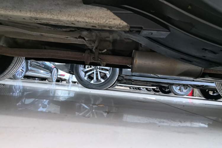 Used Haval H6 2017 Red-Label Sport Edition 1.5T Manual Two-Wheel Drive Elite Model Left Side Sill