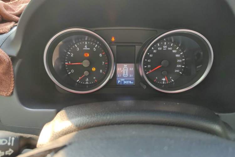 Used Haval H6 2017 Restyled Red-Label Sport Version 1.5T Automatic Two-Wheel Drive Luxury Trim Odometer Close Up