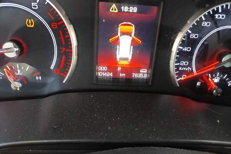 Used Haval H6 2017 Red-Label 1.3T Automatic Two-Wheel Drive Fashion Edition Odometer Close Up