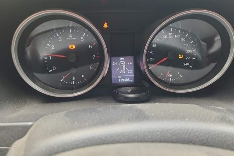 Used Haval H6 2017 Blue Label Sport Edition 1.5T Manual Two-Wheel Drive Elite Model Odometer Close Up