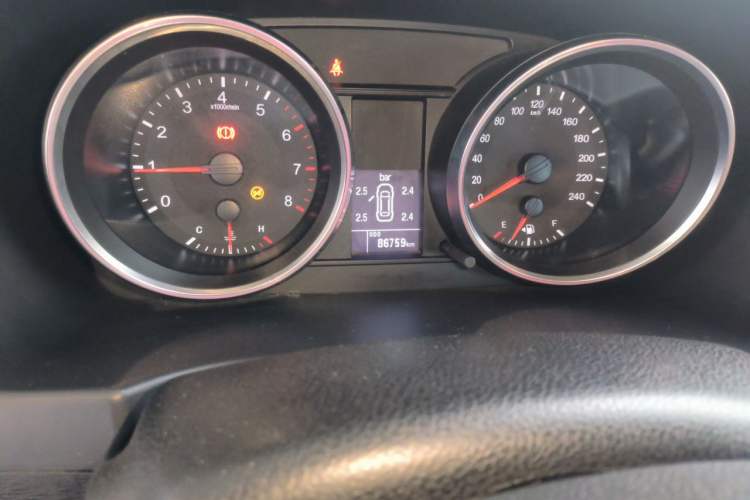 Used Haval H6 2017 Blue Label Sport Edition 1.5T Manual Two-Wheel Drive Elite Model Odometer Close Up
