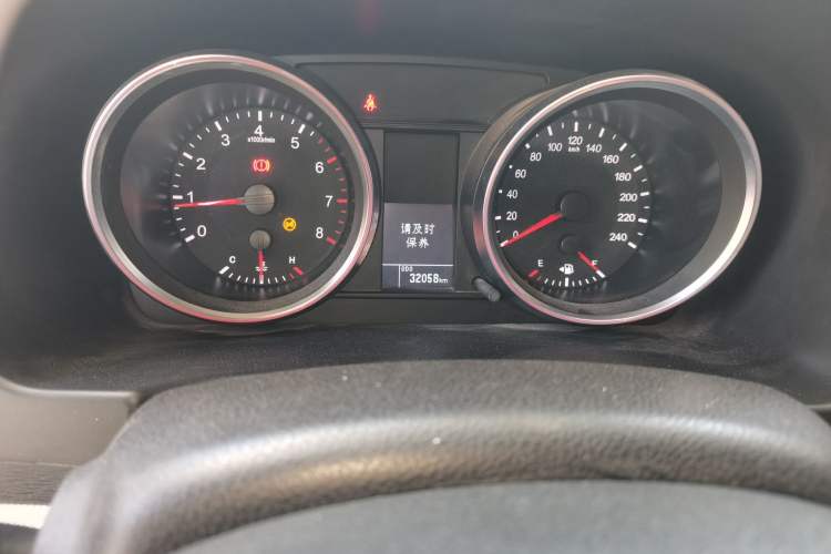Used Haval H6 2017 Blue Label Sport Edition 1.5T Manual Two-Wheel Drive Elite Model Odometer Close Up