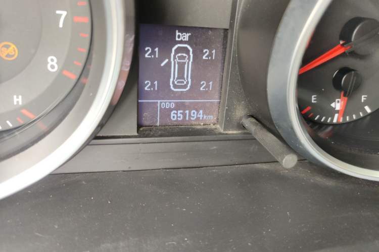 Used Haval H6 2017 Blue Label Sport Edition 1.5T Manual Two-Wheel Drive Elite Model Odometer Close Up
