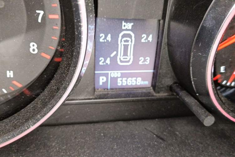 Used Haval H6 2017 Red-Label Sport Edition 1.5T Automatic Two-Wheel Drive Luxury Model Odometer Close Up