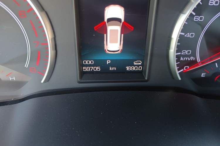 Used Haval H6 2017 Red Label 2.0T Automatic Two-Wheel Drive ZhiShang Model Odometer Close Up