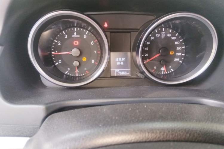 Used Haval H6 2017 Blue Label Sport Edition 1.5T Manual Two-Wheel Drive Elite Model Odometer Close Up