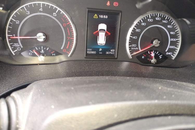 Used Haval H6 2017 Red Label 2.0T Automatic Two-Wheel Drive ZhiShang Model Odometer Close Up