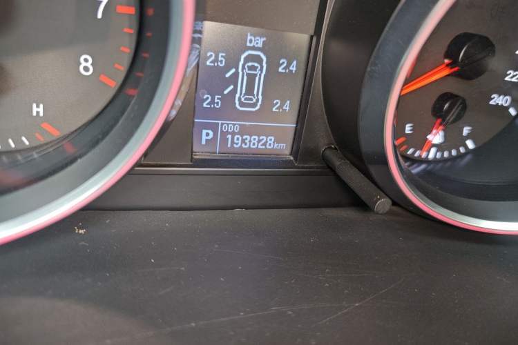 Used Haval H6 2017 Red-Label Sport Edition 1.5T Automatic Two-Wheel Drive Luxury Model Odometer Close Up