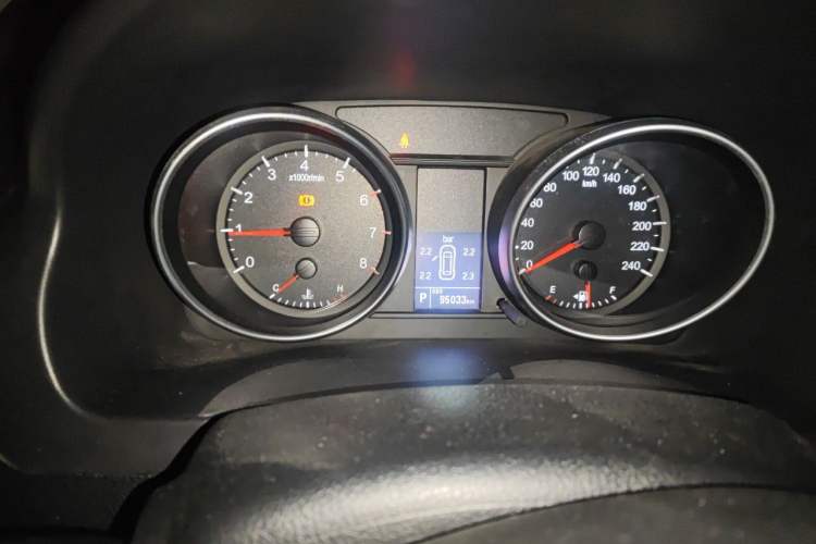 Used Haval H6 2017 Classic Edition 1.5T Automatic Two-Wheel Drive Elite Model Odometer Close Up