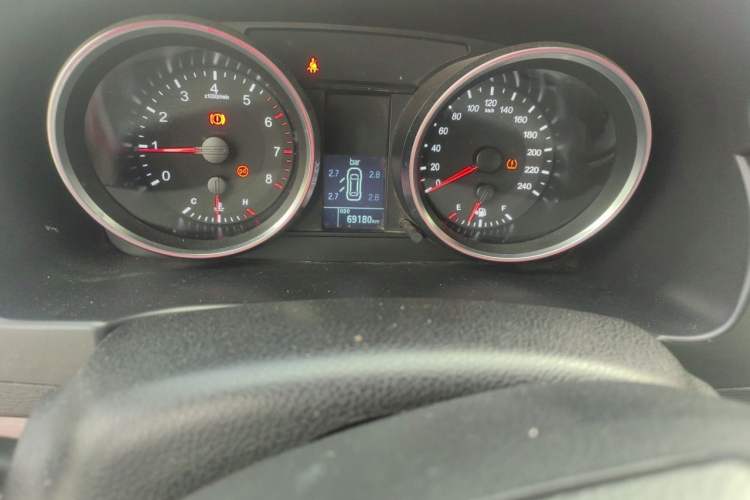 Used Haval H6 2017 Red-Label Sport Edition 1.5T Manual Two-Wheel Drive Elite Model Odometer Close Up