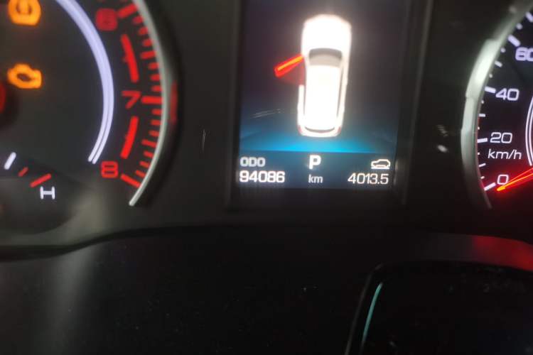 Used Haval H6 2017 Red Label 2.0T Automatic Two-Wheel Drive ZhiShang Model Odometer Close Up