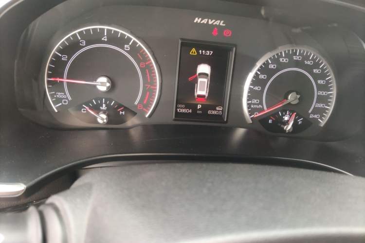 Used Haval H6 2017 Red Label 2.0T Automatic Two-Wheel Drive ZhiShang Model Odometer Close Up
