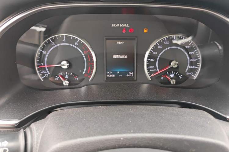 Used Haval H6 2017 Red Label 2.0T Automatic Two-Wheel Drive ZhiShang Model Odometer Close Up