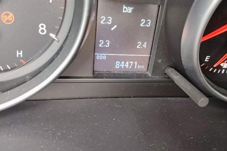 Used Haval H6  Odometer Close Up