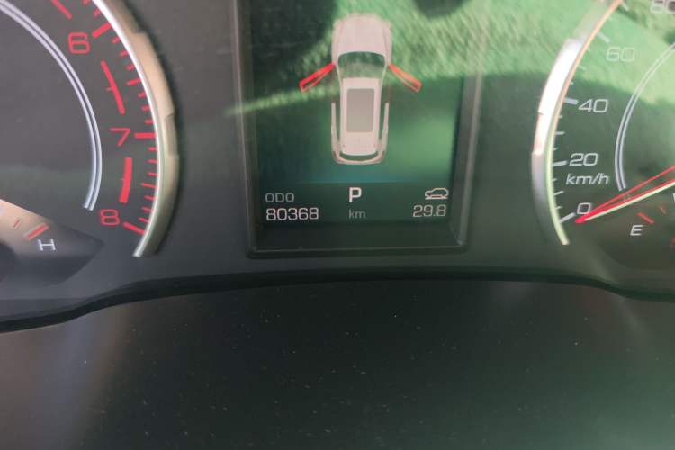 Used Haval H6 2017 Red Label 2.0T Automatic Two-Wheel Drive ZhiShang Model Odometer Close Up