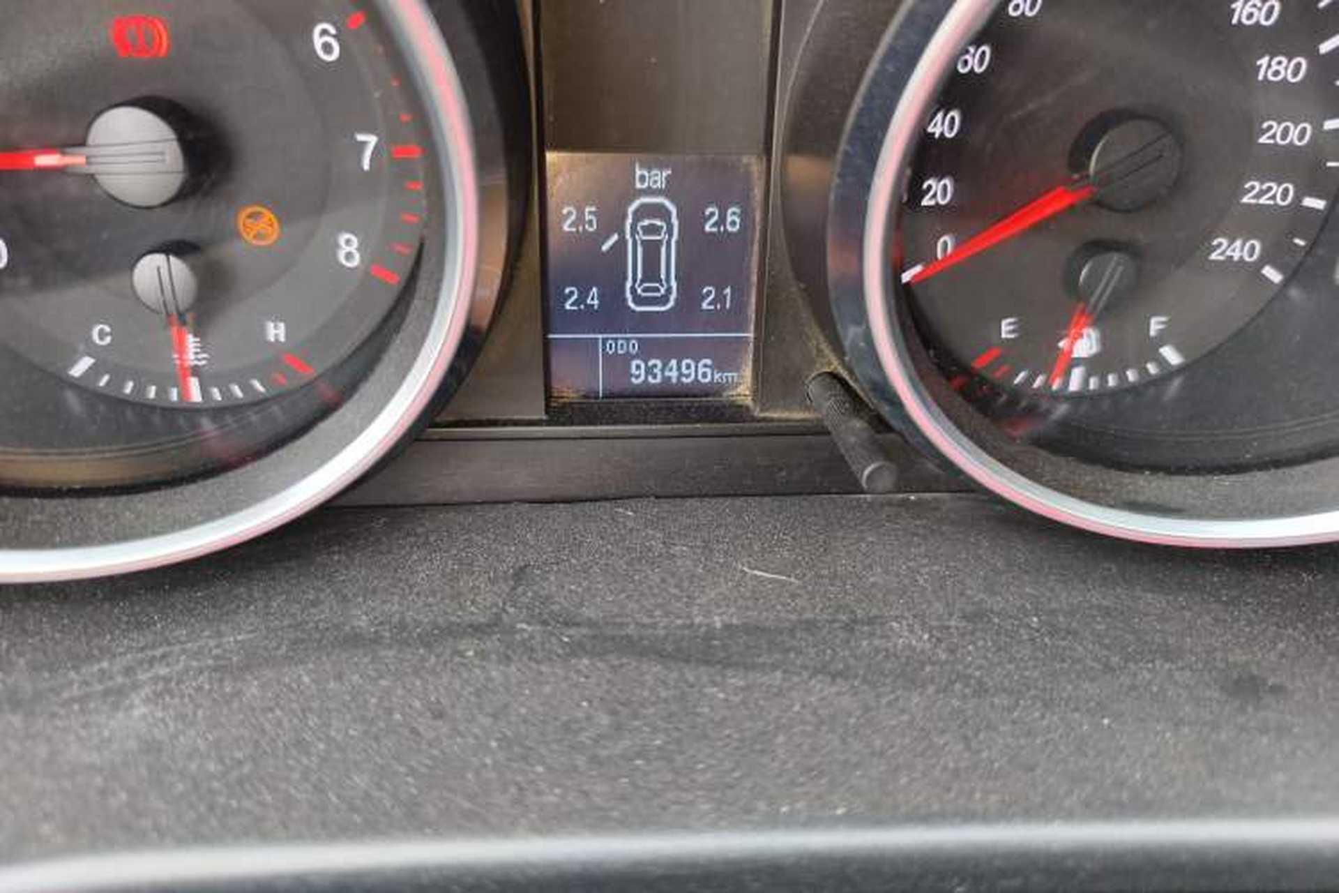 Used Haval H6 2017 Blue Label Sport Edition 1.5T Manual Two-Wheel Drive Elite Model Odometer Close Up