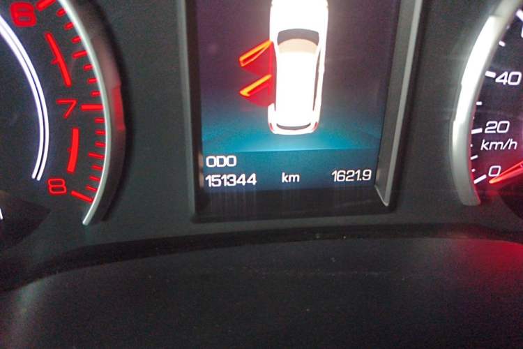 Used Haval H6 2017 Red Label 2.0T Automatic Two-Wheel Drive ZhiShang Model Odometer Close Up