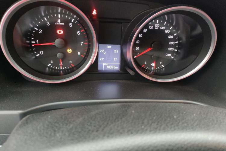 Used Haval H6 2017 Blue Label Sport Edition 1.5T Manual Two-Wheel Drive Elite Model Odometer Close Up