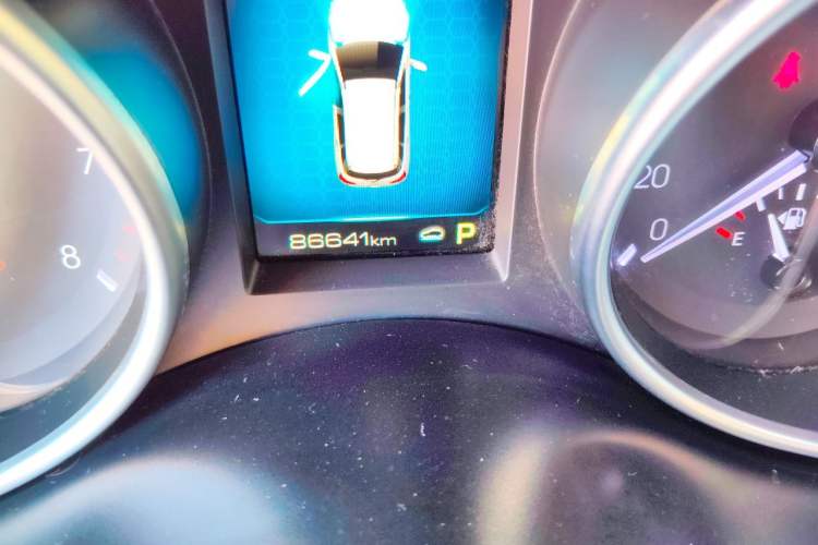 Used Haval H6 2017 Red Label 2.0T Automatic Two-Wheel Drive ZhiShang Model Odometer Close Up