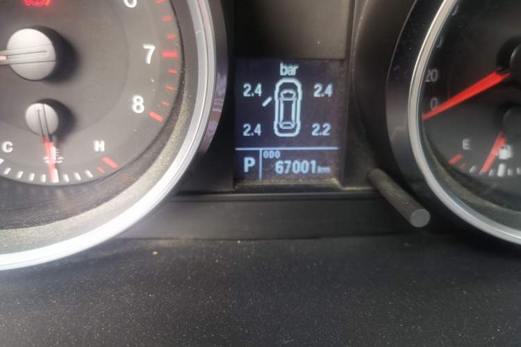 Used Haval H6 2017 Red-Label Sport Edition 1.5T Automatic Two-Wheel Drive Luxury Model Odometer Close Up