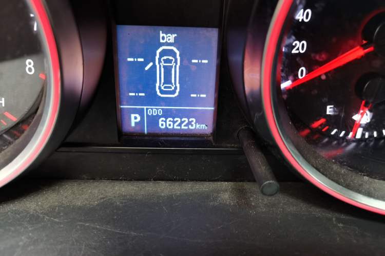 Used Haval H6 2017 Blue Label Sport Edition 1.5T Automatic Two-Wheel Drive Luxury Model Odometer Close Up