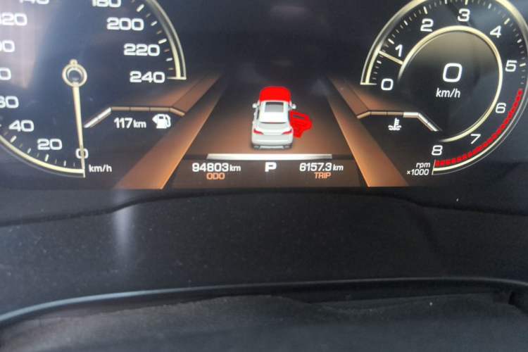 Used Haval H6 2017 Blue Label 2.0T Automatic Two-Wheel Drive Leading Model Odometer Close Up