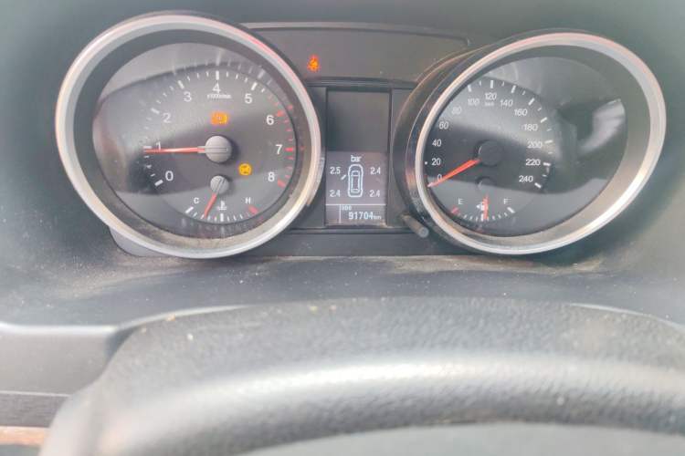 Used Haval H6 2017 Red-Label Sport Edition 1.5T Manual Two-Wheel Drive Elite Model Odometer Close Up