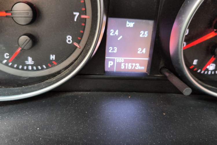 Used Haval H6 2017 Revised Blue-Label Sport Version 1.5T Automatic Two-Wheel Drive Luxury Trim Odometer Close Up