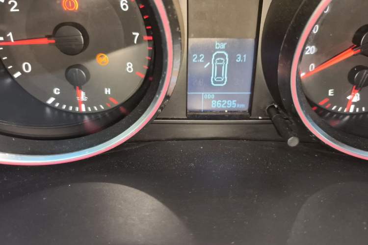 Used Haval H6 2017 Blue Label Sport Edition 1.5T Manual Two-Wheel Drive Elite Model Odometer Close Up