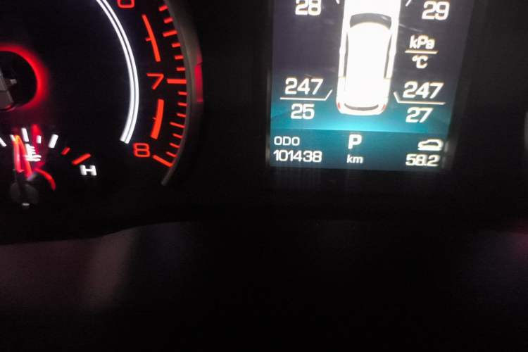Used Haval H6 2017 Red-Label 1.5T Automatic Two-Wheel Drive Smart Edition Odometer Close Up