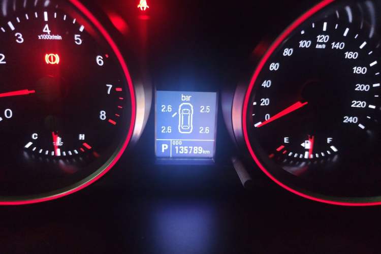 Used Haval H6 2017 Blue Label Sport Edition 1.5T Automatic Two-Wheel Drive Luxury Model Odometer Close Up