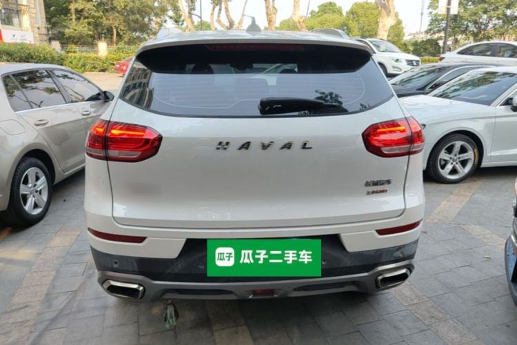 Used Haval H6 2017 Red Label 2.0T Automatic Two-Wheel Drive ZhiShang Model Rear