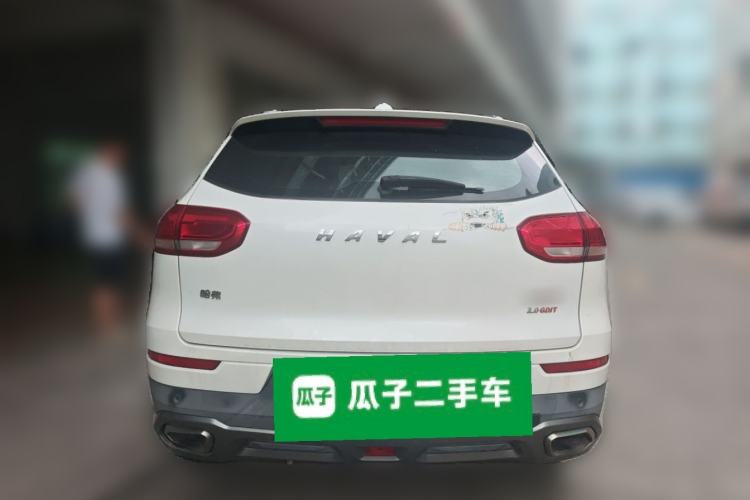 Used Haval H6 2017 Red Label 2.0T Automatic Two-Wheel Drive ZhiShang Model Rear