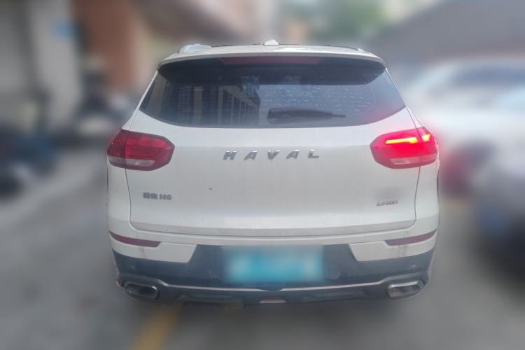 Used Haval H6 2017 Red Label 2.0T Automatic Two-Wheel Drive ZhiShang Model Rear