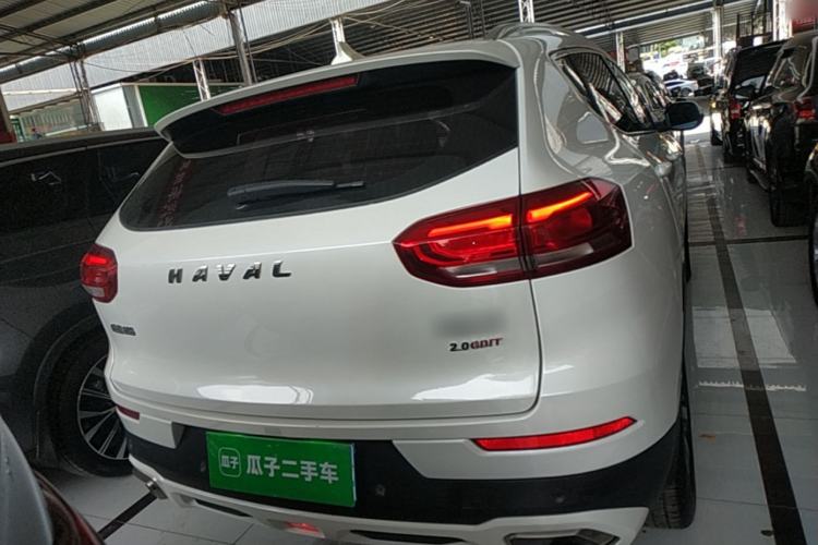Used Haval H6 2017 Red Label 2.0T Automatic Two-Wheel Drive ZhiShang Model Rear
