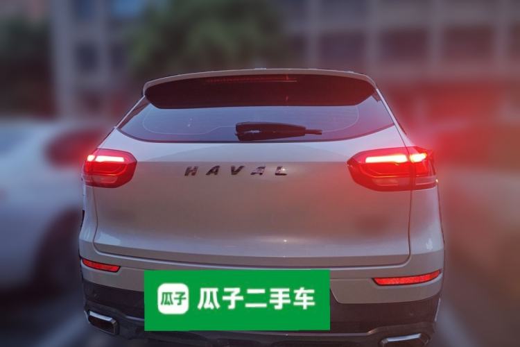 Used Haval H6 2017 Red Label 2.0T Automatic Two-Wheel Drive ZhiShang Model Rear