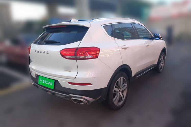 Used Haval H6 2017 Red Label 2.0T Automatic Two-Wheel Drive ZhiShang Model Rear Right 45 Deg