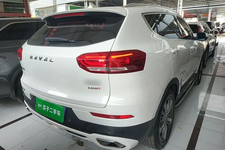 Used Haval H6 2017 Red Label 2.0T Automatic Two-Wheel Drive ZhiShang Model Rear Right 45 Deg