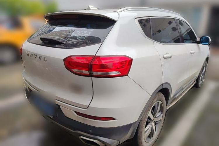 Used Haval H6 2017 Red Label 2.0T Automatic Two-Wheel Drive ZhiShang Model Rear Right 45 Deg