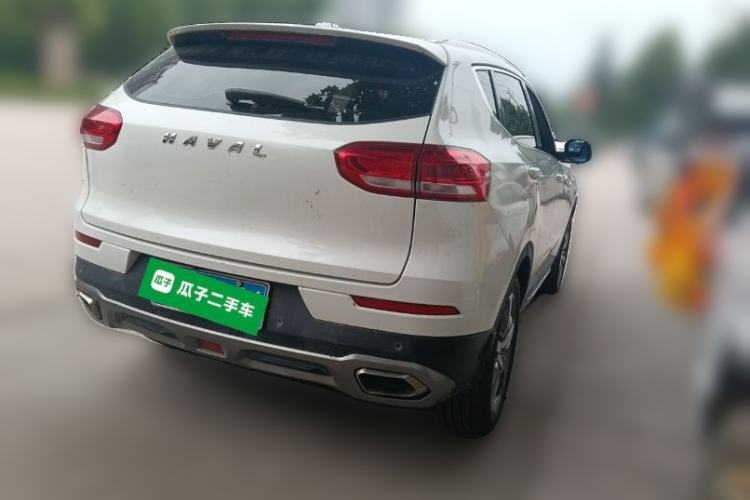 Used Haval H6 2017 Red Label 2.0T Automatic Two-Wheel Drive ZhiShang Model Rear Right 45 Deg