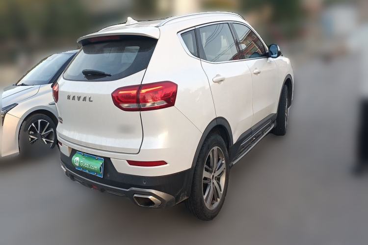 Used Haval H6 2017 Red Label 2.0T Automatic Two-Wheel Drive ZhiShang Model Rear Right 45 Deg