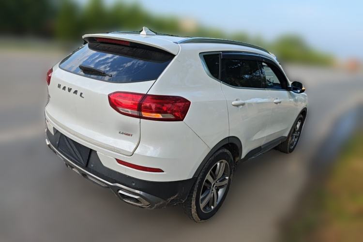 Used Haval H6 2017 Red Label 2.0T Automatic Two-Wheel Drive ZhiShang Model Rear Right 45 Deg