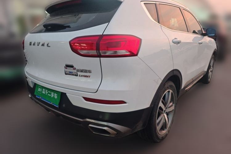Used Haval H6 2017 Red Label 2.0T Automatic Two-Wheel Drive ZhiShang Model Rear Right 45 Deg